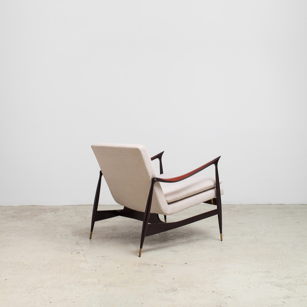 Dinamarquesa lounge armchair clearance