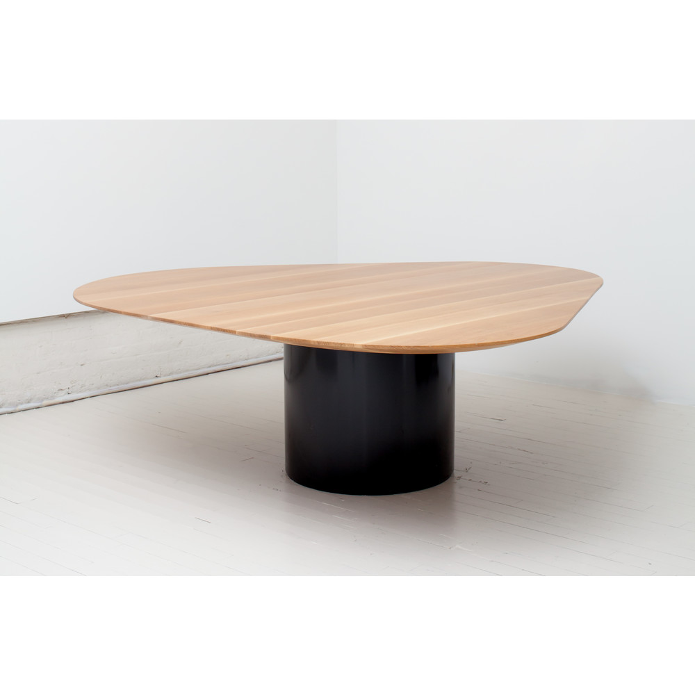 ESPASSO | Amorfa Triangular Dining Table